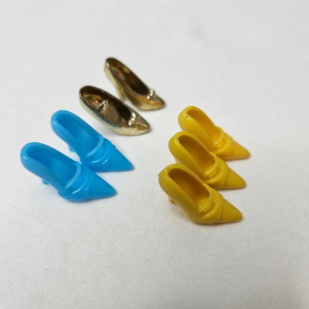 Vintage Fashion Doll High Heel Shoes Lot Blue Gold Yellow Pumps 7pc Accessory
